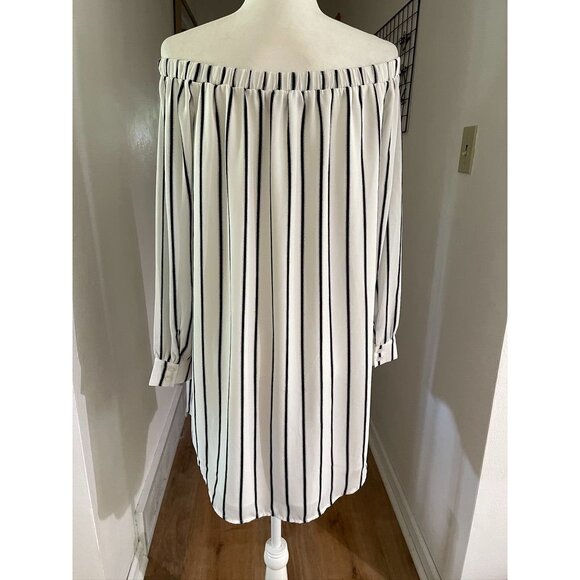 EUC Forever 21 Off-Shoulder Striped Dress - Picture 1 of 6
